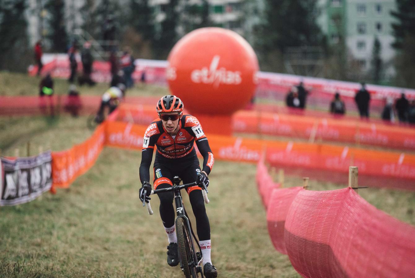 Vanthourenthout pakt eerste wereldbekerzege ooit in Tabor