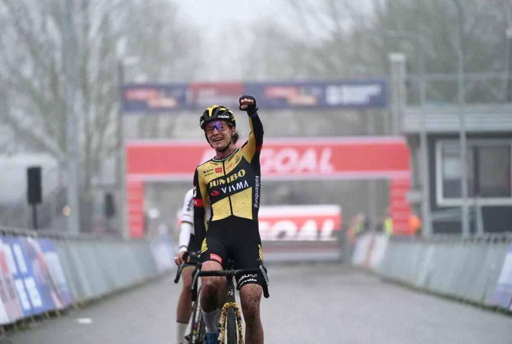 Marianne Vos sprint naar winst in Rucphen