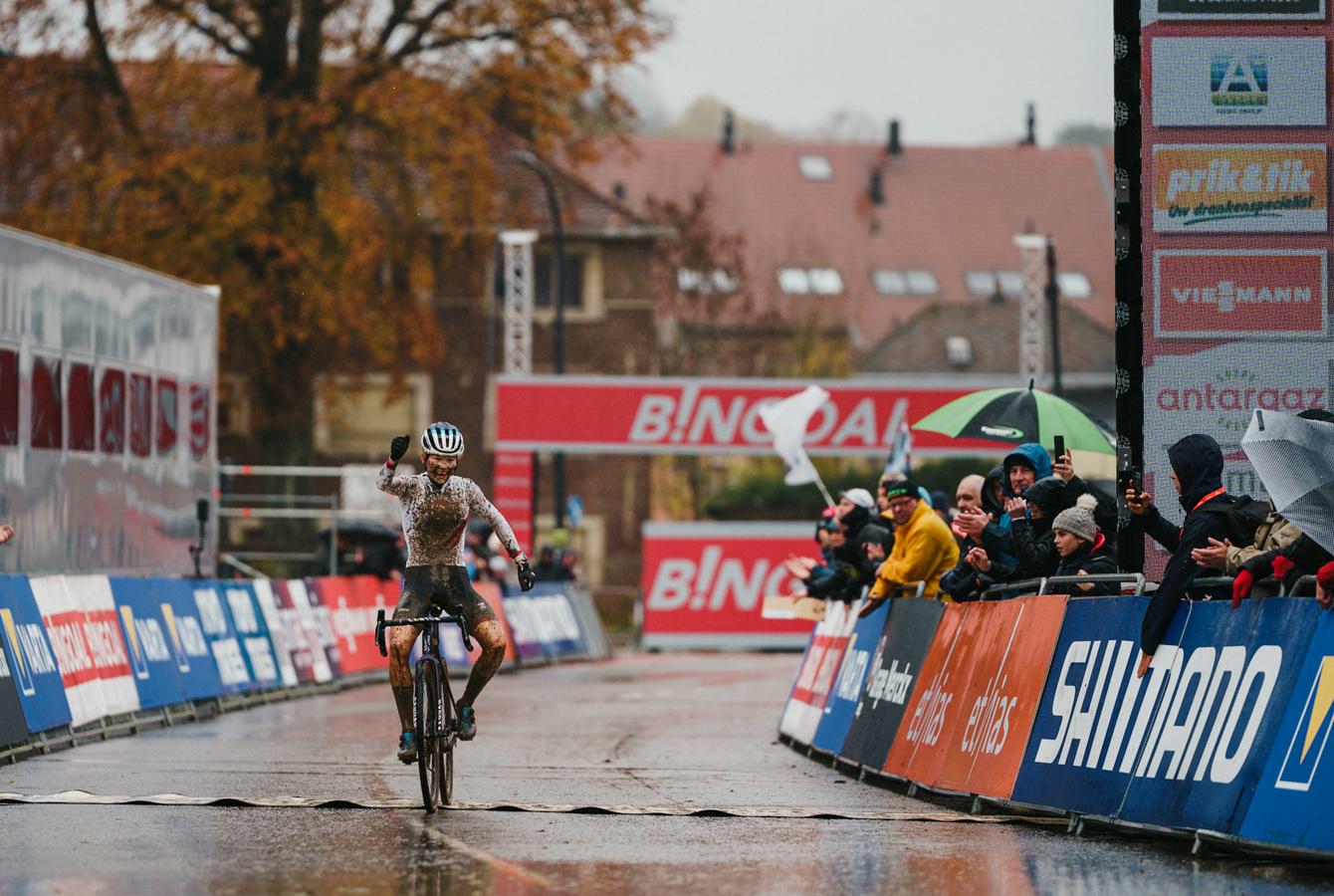 Pieterse balances with an amazing solo to victory in Overijse