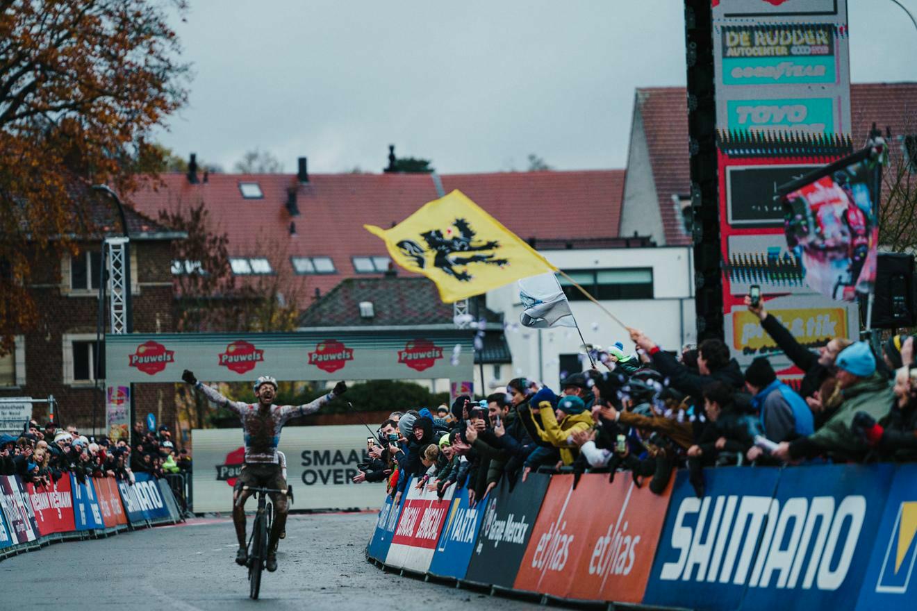 Michael Vanthourenhout claimed a muddy victory after a thrilling duel in Overijse