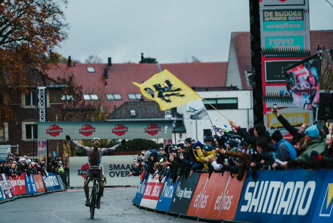 Michael Vanthourenhout claimed a muddy victory after a thrilling duel in Overijse