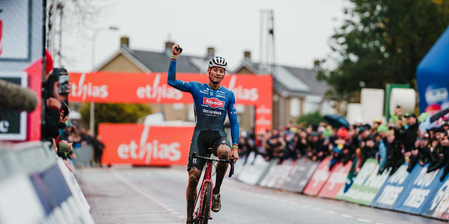 Van der Poel makes a return in style and wins for the fifth time in Hulst