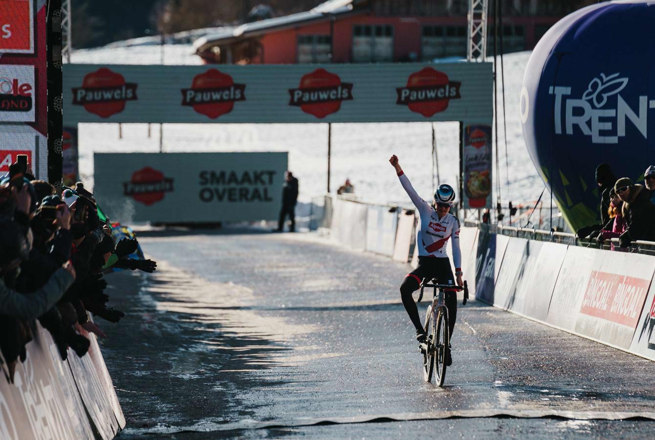 Pieterse heerst in sneeuw van Val di Sole