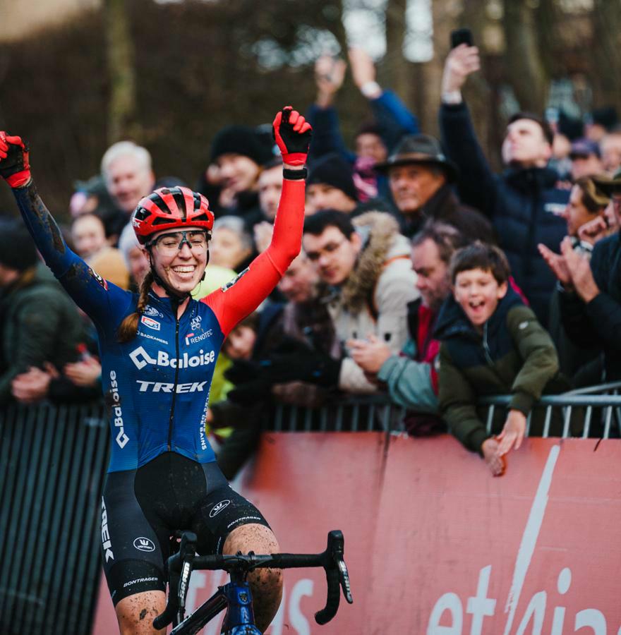 Van Anrooij remporte sa deuxième victoire de la saison dans la Coupe du Monde à Gavere