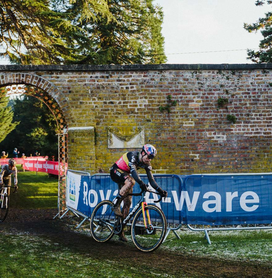 Royal A-ware partenaire de la Coupe du Monde Cyclo-cross UCI pour deux années de plus