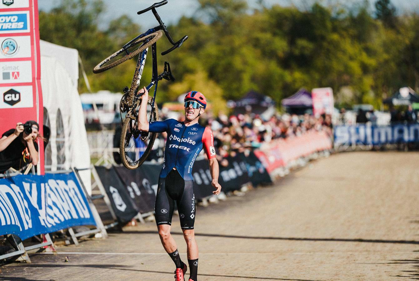 Thibau Nys scores his first Men Elite World Cup victory in Waterloo