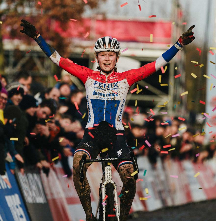 Pieterse wins her first World Cup race of the season in Gavere