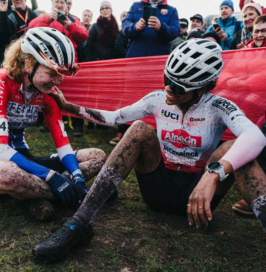 Thrilling battle among the Women Elite in Hulst