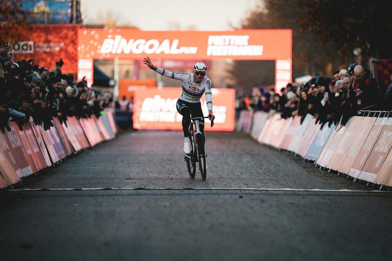 Van der Poel s’impose à Gavere pour la quatrième année consécutive
