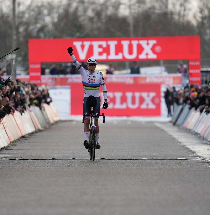Van der Poel enchaîne trois victoires à Zonhoven