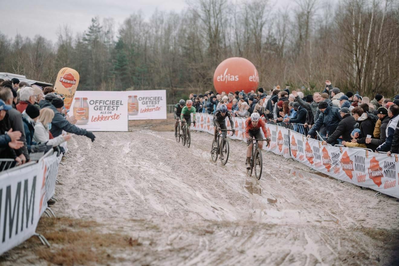 Fan zones tailored to every cyclo-cross fan in Maasmechelen