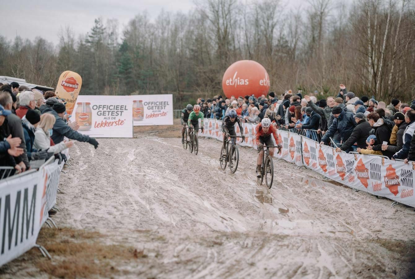 Fan zones tailored to every cyclo-cross fan in Maasmechelen