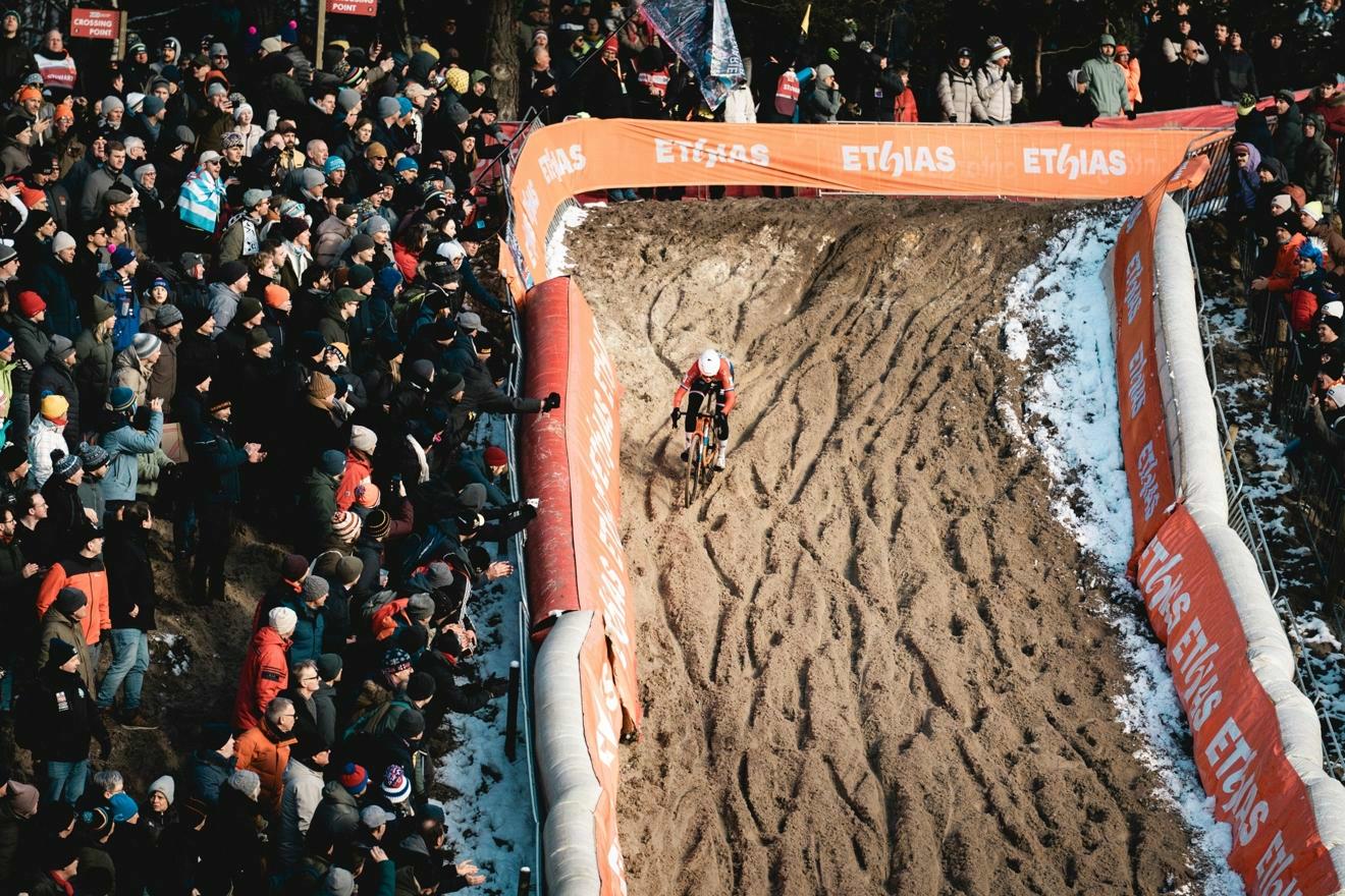 Ethias prolonge son partenariat en tant que Main Partner de la Coupe du Monde Cyclo-cross UCI